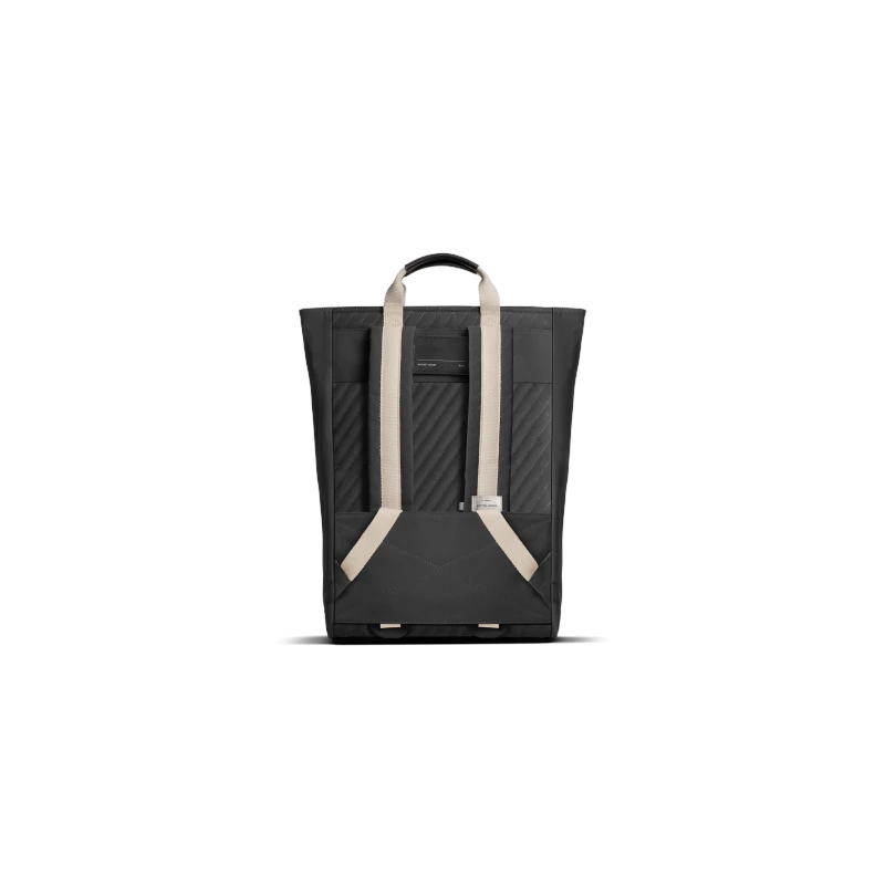 Native Union W.F.A Backpack - plecak z kieszenią na laptop 16", 20 L (black)
