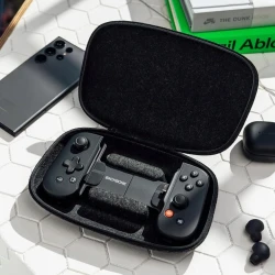 Backbone One Carry Case kompaktowe etui ochronne na kontroler pad czarne